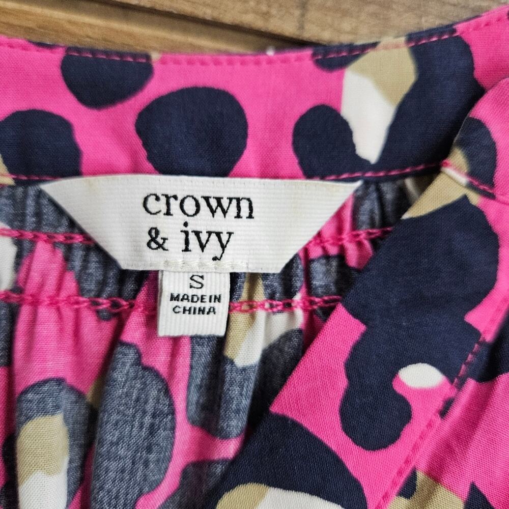 Crown & Ivy Top Small Pink Blue Leopard Print 3/4 Raglan Sleeve V Neck Smocked - Picture 9 of 14